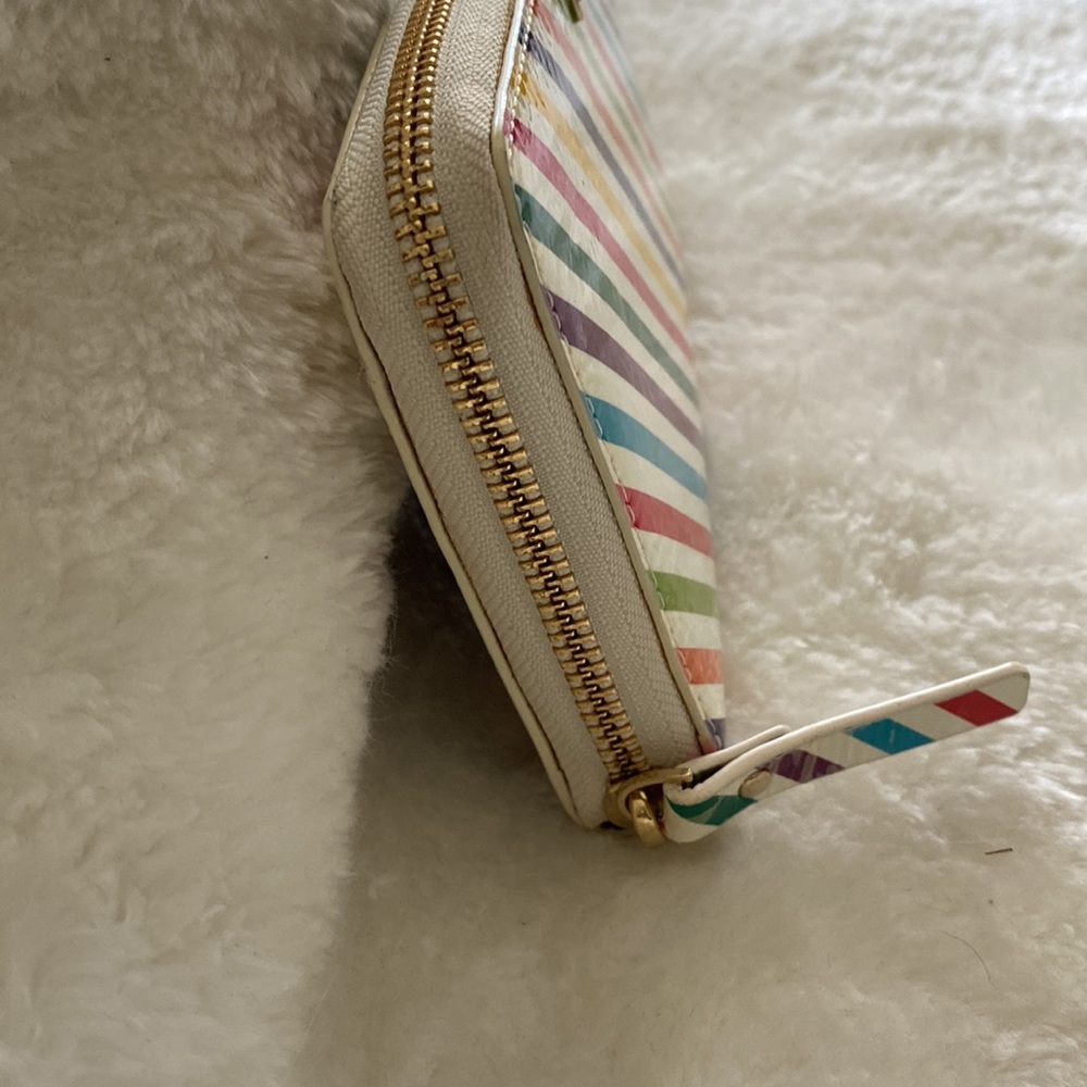 SALE❗️♠️Kate Spade New York Lacey Wallet: Multicolor stripe Zip Around Wallet♠️ - Picture 5 of 14